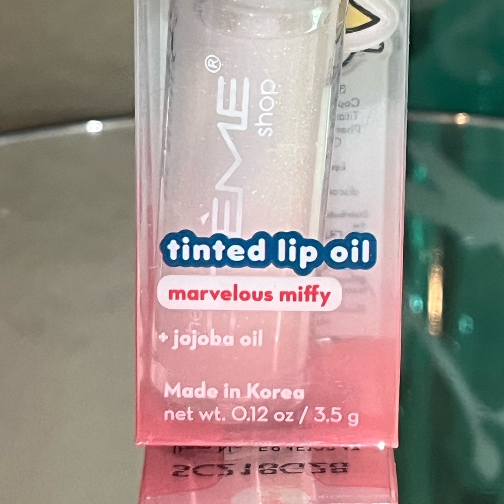 The Creme Shop x Miffy Lip Oil in Marvelous Miffy, new! - Picture 4 of 8